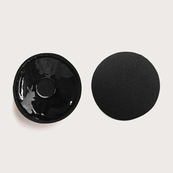 Black Petals and pasties - Picture 4 of 5